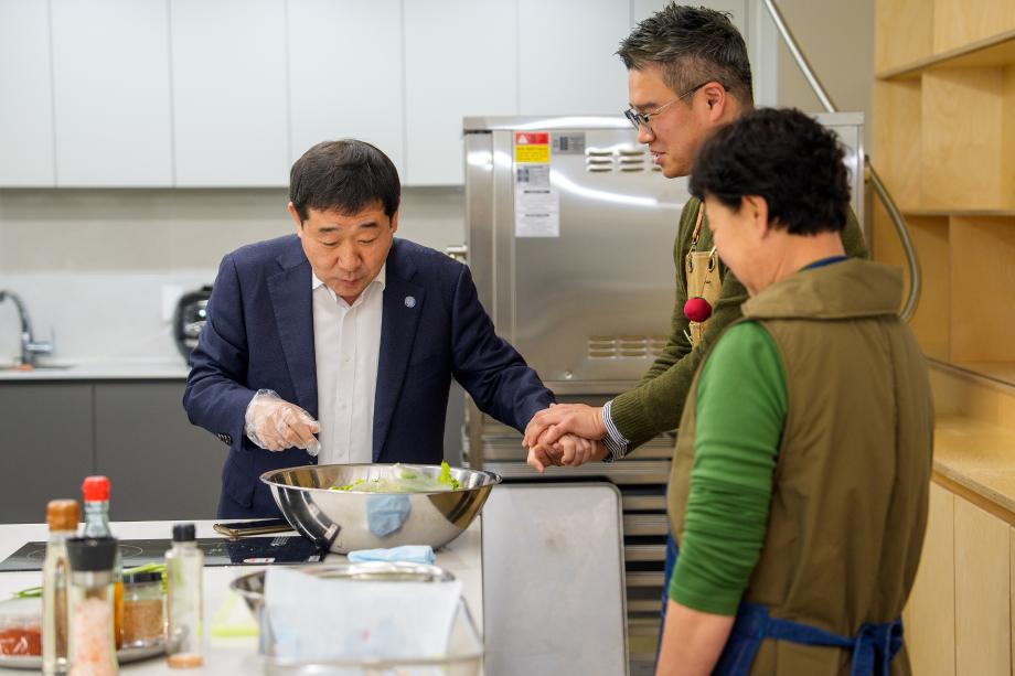 영농인 교육 프로그램 참석