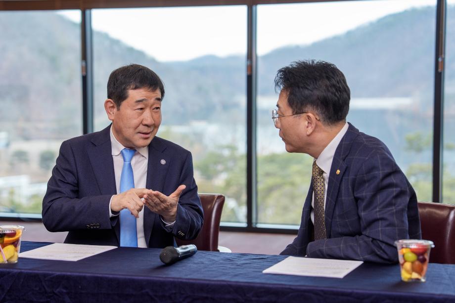 한국교원대총장 방문