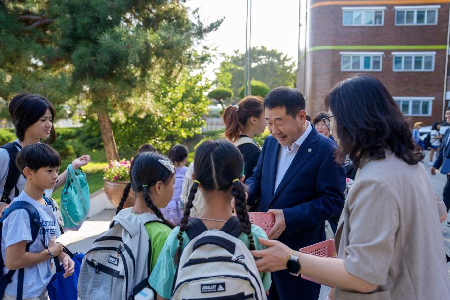 증평초 등굣길캠페인