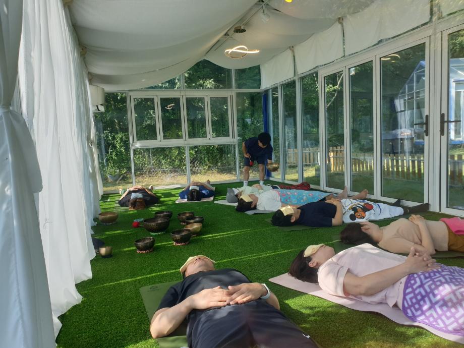 행복의 비밀은 좌구산숲명상의집과 함께하는 싱잉볼!
