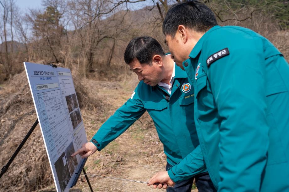 이재영 증평군수, 해빙기 취약시설 현장점검 나서