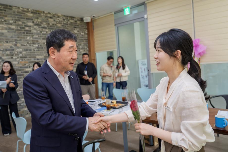 증평군, 신규공무원 이탈 막자... 소통 확대