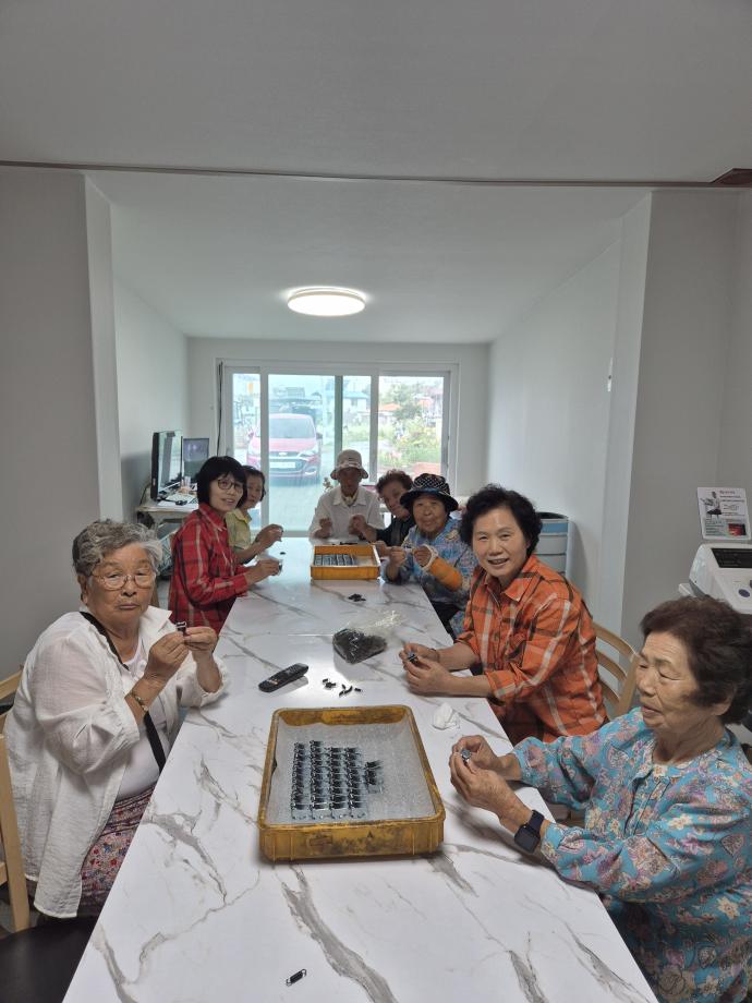 증평군보건소 ‘기억을 새기는 손길, 가치를 더하는 활동’손부업으로 치매예방 앞장선다.