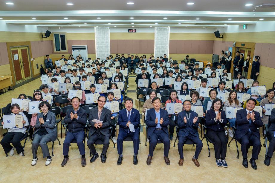 (재)증평군민장학회, 형석고 명문 도약 이끌다