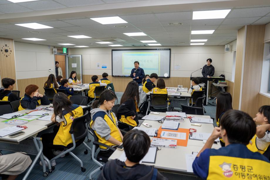 “아이들의 눈높이에서, 아이들의 목소리로”