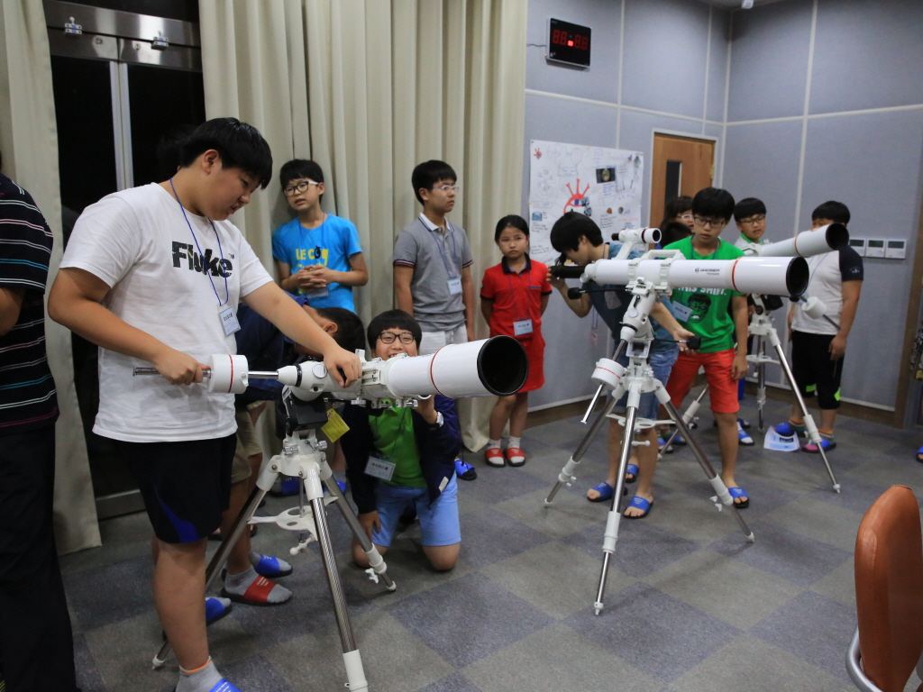 한별이와 함께하는 코스모스쿨 진행중입니다.